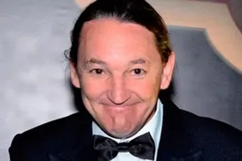 Humorista do SBT muda de hospital, mas segue na UTI após acidente - Imagem