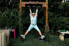 Idosa entra para o Guinness como a pessoa mais velha pulando corda - Imagem