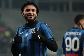 Ignorado por Ancelotti, volante brasileiro é alvo de gigante espanhol - Imagem