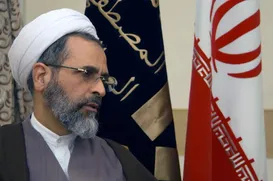 Irã passa a ter comando provisório após morte de líder supremo - Imagem