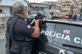 Irmãos são presos por série de roubos na orla de Salvador - Imagem