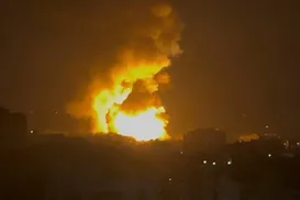 Israel bombardeia TV estatal em Teerã e corta comunicação do Irã - Imagem