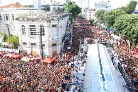 Ivete Sangalo "invade" a Carlos Gomes e revive percurso histórico no Carnaval de Salvador - Imagem
