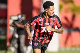 Jair Ventura explica substituição de Matheuzinho após drama no Barradão - Imagem