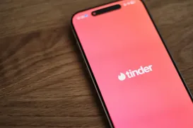 Justiça determina que app de namoro reative perfil com 55 mil matches - Imagem