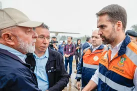 Leite 'culpa' Bolsonaro por volta de Lula ao Planalto - Imagem