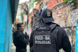 Líder de facção da Saramandaia é preso na Bolívia após roubar vinícola - Imagem