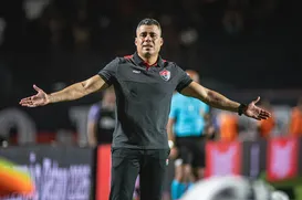 Mais desfalques? Vitória pode perder três jogadores após vencer o Galo - Imagem