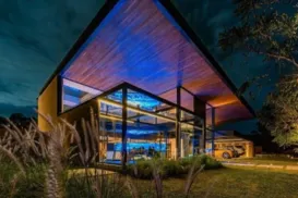 Mansão de Bianca Andrade tem aquário salgado projetado para tubarões - Imagem