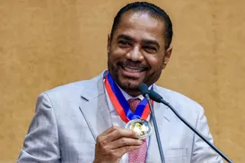 Márcio Marinho é condecorado com Comenda 2 de Julho na ALBA - Imagem