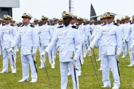 Marinha lança concurso nacional com salário de R$ 9,6 mil - Imagem