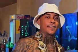 MC Poze é feito de refém e agredido durante assalto em sua casa - Imagem