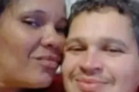 Mulher é esfaqueada dentro de casa e companheiro é encontrado morto - Imagem