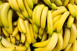 Nem geladeira, nem fruteira: onde guardar bananas para durar mais - Imagem