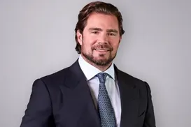 Nova cela de Daniel Vorcaro tem 5m² e chuveiro sobre privada - Imagem