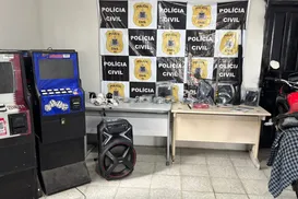 Operação apreende máquinas de jogos de azar e prende quatro pessoas - Imagem