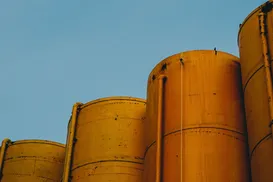 Petróleo atinge valor exorbitante em meio à guerra do Oriente Médio - Imagem