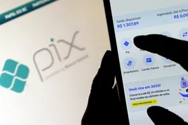 Pix fora do ar? Usuários relatam instabilidade em bancos - Imagem