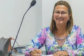 Prefeita apresenta PL que pode prejudicar novos professores em Taperoá - Imagem