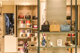 Queda brusca de público em shoppings acende alerta para lojistas - Imagem