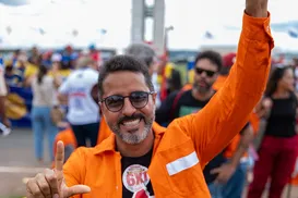 Quero ser o primeiro a saudar a classe trabalhadora - Imagem