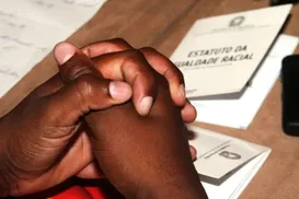 Racismo em Salvador: especialistas detalham rigor da lei em caso de idosa e PM - Imagem