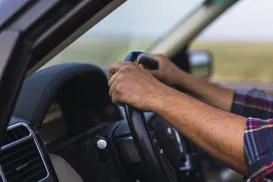 Sesab abre inscrições para processo seletivo com 41 vagas de motoristas - Imagem