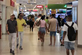Shoppings de Salvador podem ser proibidos de abrir aos domingos - Imagem