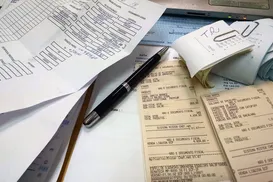 Transição de CBS e IBS já muda rotina e custos das empresas no Brasil - Imagem