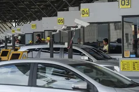 Uber, táxi e caminhão podem deixar de pagar pedágio em todo o Brasil - Imagem