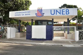 Uneb suspende aulas após suspeitos invadirem campus durante tiroteio - Imagem