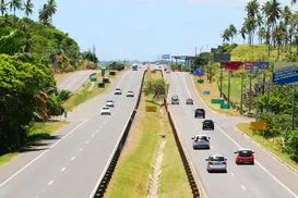 Vai viajar no 1º de maio? Saiba como evitar filas nas rodovias baianas - Imagem