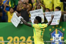 Vinicius une arte, coragem e memória do futebol - Imagem