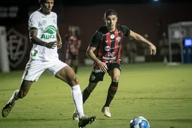 Vitória e Chape voltam a se enfrentar na Série A após 8 anos; relembre último jogo - Imagem