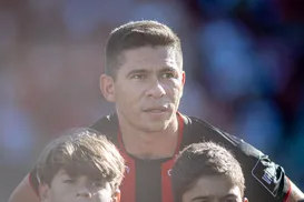 Vitória: Jair Ventura aprova desempenho de Osvaldo como centroavante - Imagem