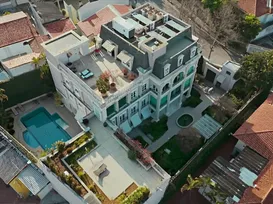 Conheça a mansão de R$ 50 milhões da herdeira da Pernambucanas - Imagem