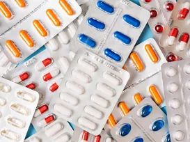 Ícone da MPB doa medicamentos à população de Cuba - Imagem