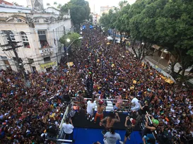 ​Ivete e Daniela na Carlos Gomes: entenda o marco histórico que encerrou o Carnaval de Salvador 2026 - Imagem