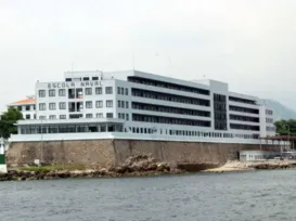 Marinha abre concurso para professores com salários de até R$ 4,8 mil - Imagem