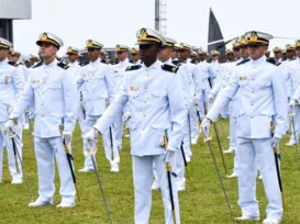 Marinha lança concurso nacional com salário de R$ 9,6 mil - Imagem