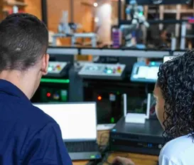 Bahia tem quase 700 vagas de estágio com bolsas de até R$ 5 mil - Imagem