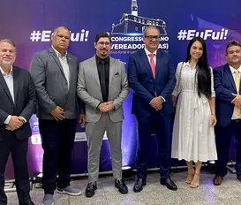 Carlos Muniz discursa na abertura do 4° Congresso Baiano de Vereadores - Imagem