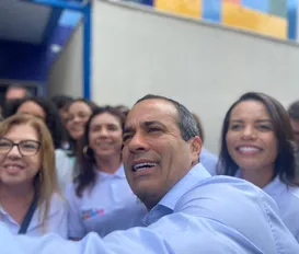 “Kit escolar mais completo do Brasil”, afirma Bruno Reis no início do ano letivo - Imagem