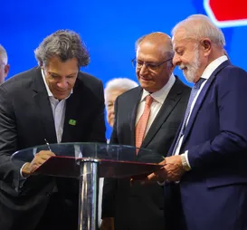 Haddad deixa Ministério da Fazenda para disputar eleições - Imagem