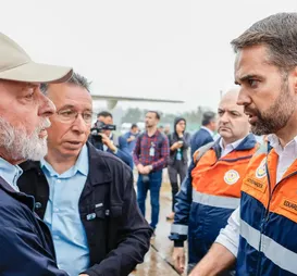 Leite 'culpa' Bolsonaro por volta de Lula ao Planalto - Imagem
