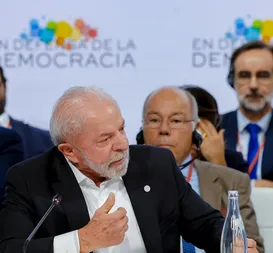 Lula diz que extremismo vai disputar eleição outra vez no Brasil - Imagem