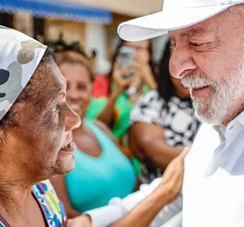 Veja as imagens da passagem de Lula em Salvador - Imagem