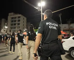 Suposta pintora corporal é presa por extorquir turistas no Carnaval - Imagem