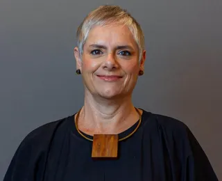 Ana Celina Bueno assume presidência da Fenapro e faz história