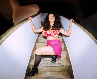 Andrezza mistura axé, rock e reggae em show no Pelourinho